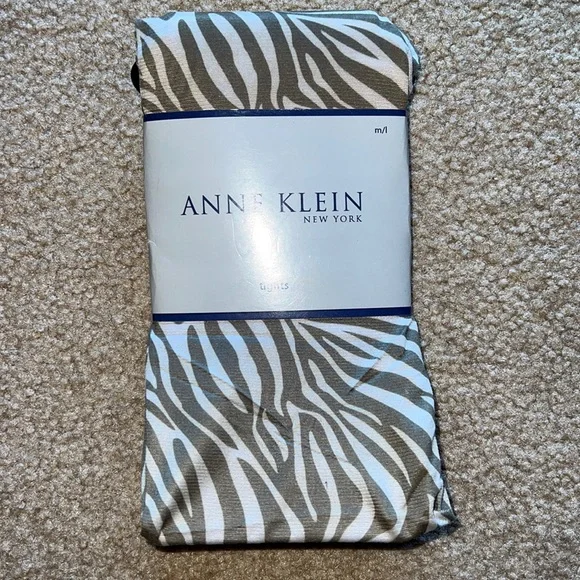 NWT Zebra Tights - Picture 1 of 3